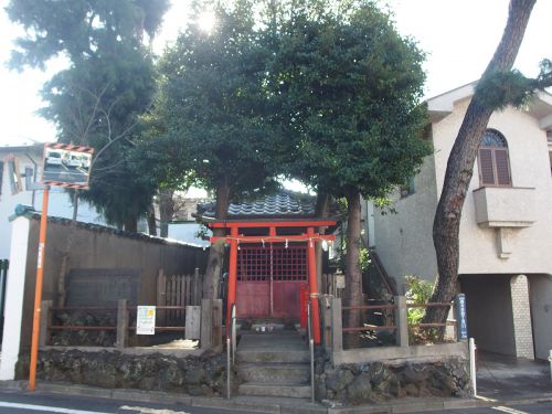 金子山稲荷神社 - 西大井の一角に鎮座するお稲荷さま