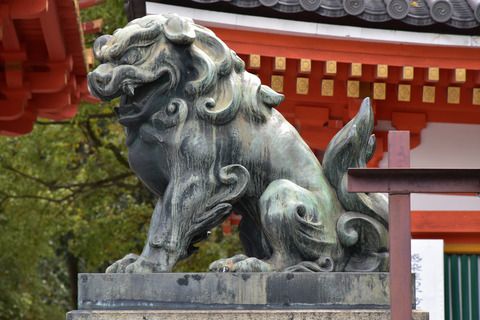 八坂神社の狛犬達