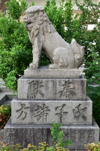 香具波志神社の狛犬達