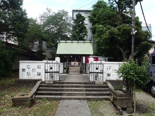 高畑神社 - 六郷・高畑村にあった御嶽社が起源と伝わる神社