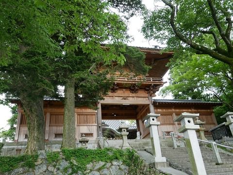 神様が空から降りて来た「降松（くだまつ）神社」　（山口県下松市）