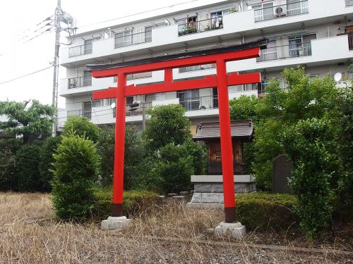 桂川神社（大田区仲六郷） - 近代日本黎明期に変電所に祀られたと思われる神社