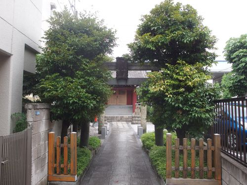 仲六郷熊野神社 - 六郷領雑色村に祀られていた神社