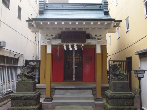 秋葉神社（新宿区新宿） - 新宿通りに鎮座している火伏せの神