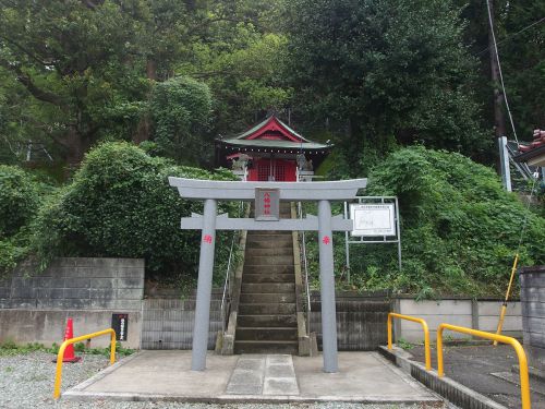 駒岡八幡神社 - 下駒岡村の鎮守として祀られていた八幡さま