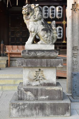 石切劔箭神社の狛犬達
