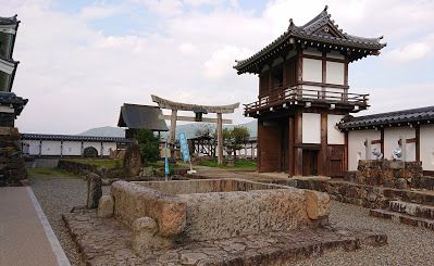 朝暉神社(福知山市)　・福知山城天守の側に鎮座する藩祖を祀る神社