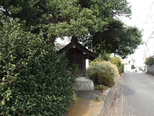 高ヶ坂金刀比羅宮 - 町田・高ヶ坂の旧道沿いに建つ小祠