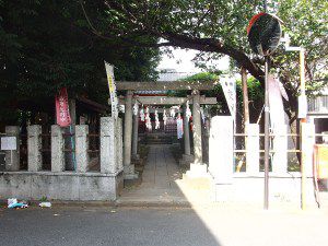 藤神稲荷神社（中野区弥生町） - 旧雑色村の鬼門避けとして祀られていた稲荷社