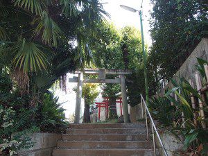 松羽稲荷神社（世田谷区松原） - 旧飛羽根木地区の鎮守のひとつ